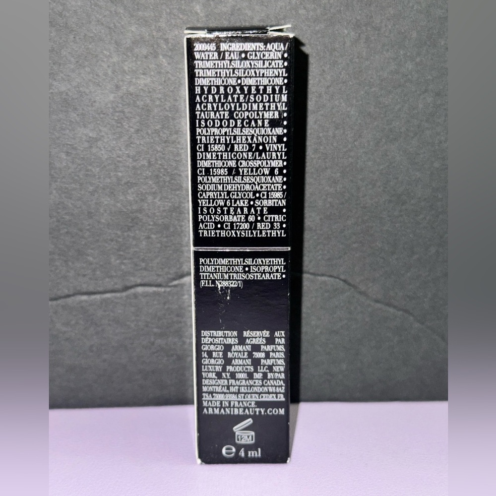 Giorgio Armani Lip Maestro Satin Liquid Lipstick — Vibrant Red (12) - Picture 4 of 10